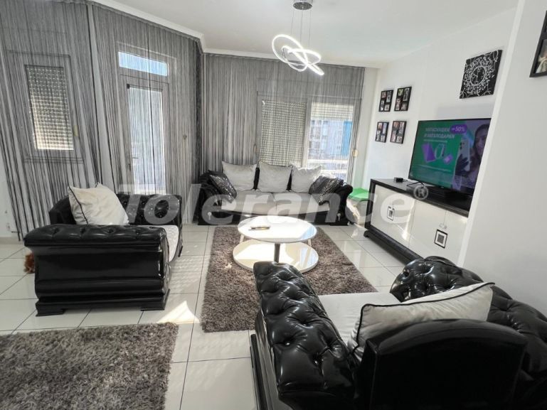 Квартира в Коньяалты, Анталия с бассейном: купить недвижимость в Турции - 110677