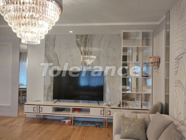 Квартира в Коньяалты, Анталия с бассейном: купить недвижимость в Турции - 113293