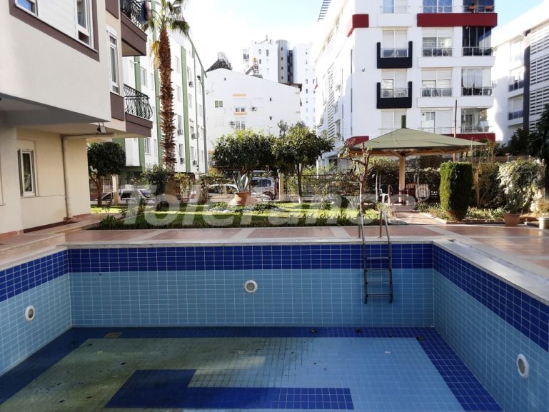 Квартира в Коньяалты, Анталия с бассейном: купить недвижимость в Турции - 113793