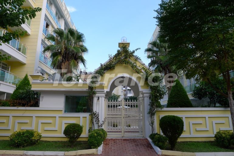 Квартира в Коньяалты, Анталия с бассейном: купить недвижимость в Турции - 114219