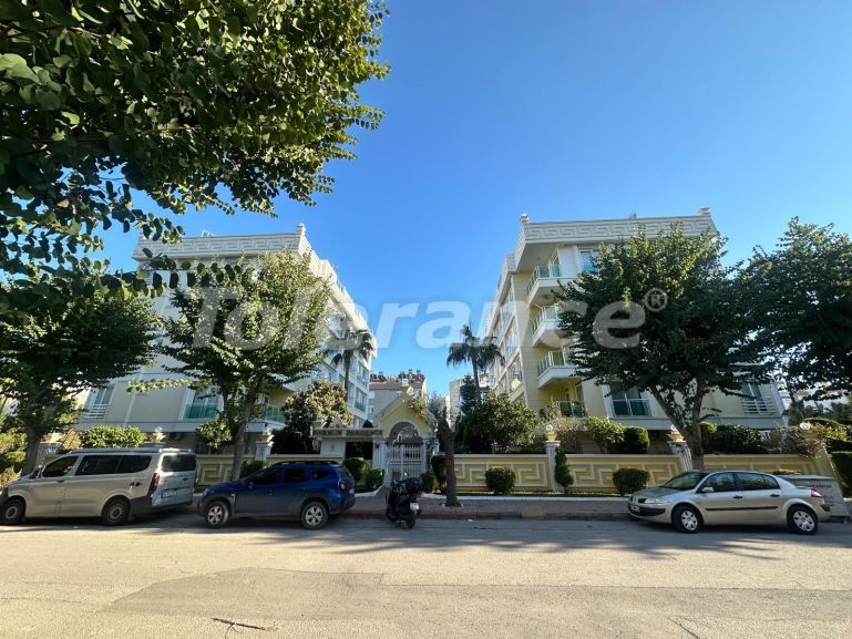 Квартира в Коньяалты, Анталия с бассейном: купить недвижимость в Турции - 114235