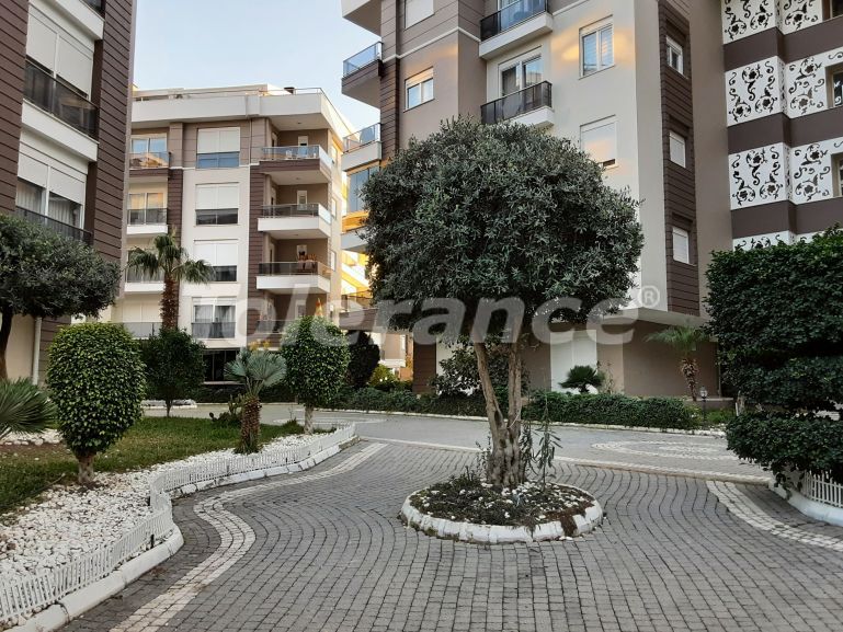 Квартира в Коньяалты, Анталия с бассейном: купить недвижимость в Турции - 114307