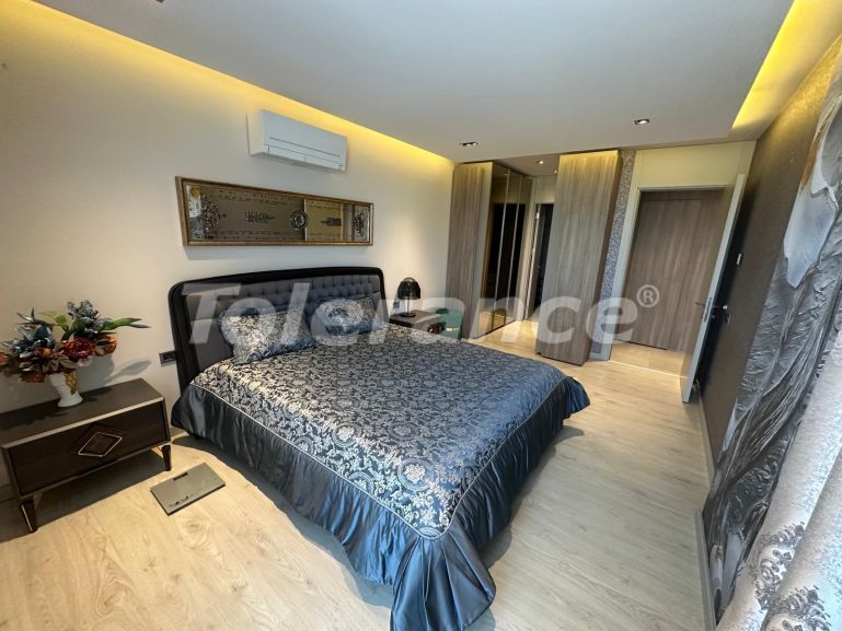 Квартира в Коньяалты, Анталия с бассейном: купить недвижимость в Турции - 123962