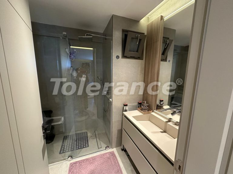 Квартира в Коньяалты, Анталия с бассейном: купить недвижимость в Турции - 123984