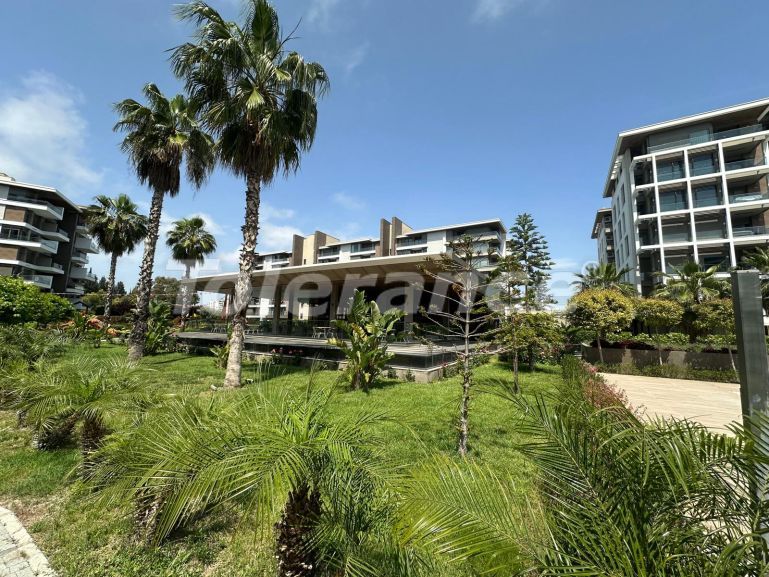 Квартира в Коньяалты, Анталия с бассейном: купить недвижимость в Турции - 123987