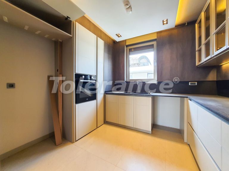 Квартира в Коньяалты, Анталия с бассейном: купить недвижимость в Турции - 124820