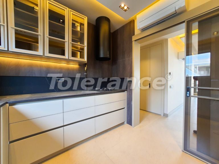 Квартира в Коньяалты, Анталия с бассейном: купить недвижимость в Турции - 124821