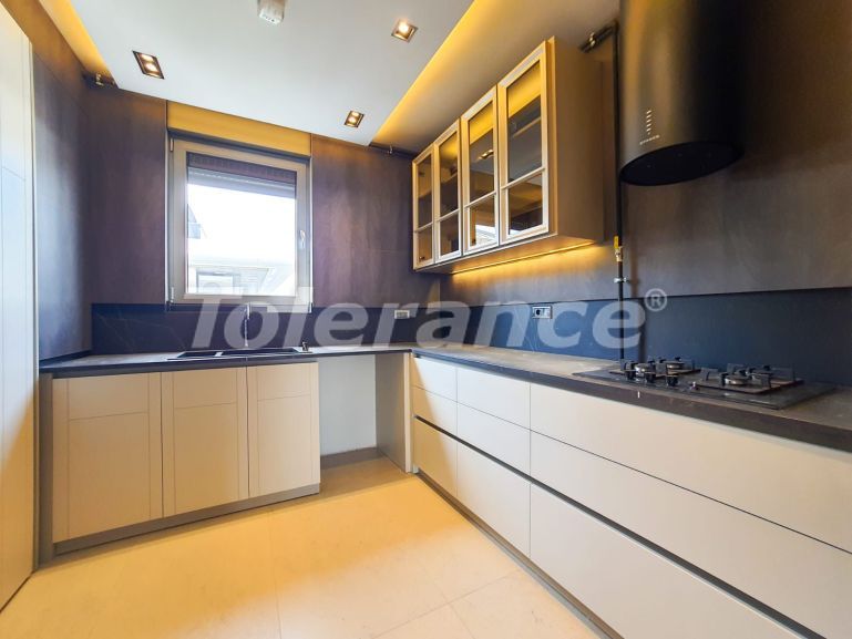 Квартира в Коньяалты, Анталия с бассейном: купить недвижимость в Турции - 124824