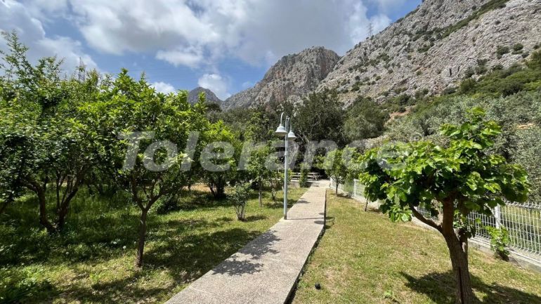 Квартира в Коньяалты, Анталия с бассейном: купить недвижимость в Турции - 126235