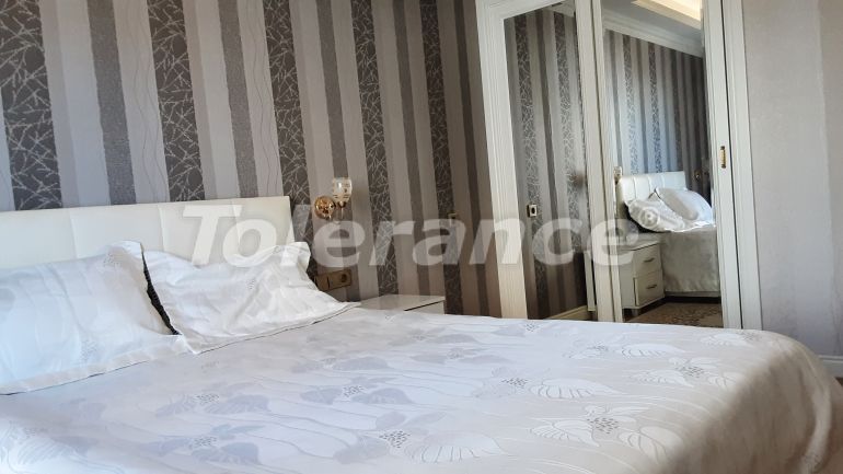 Квартира в Коньяалты, Анталия с бассейном: купить недвижимость в Турции - 126577