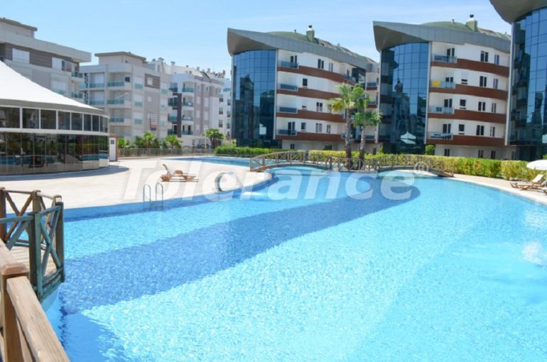 Квартира в Коньяалты, Анталия с бассейном: купить недвижимость в Турции - 126596