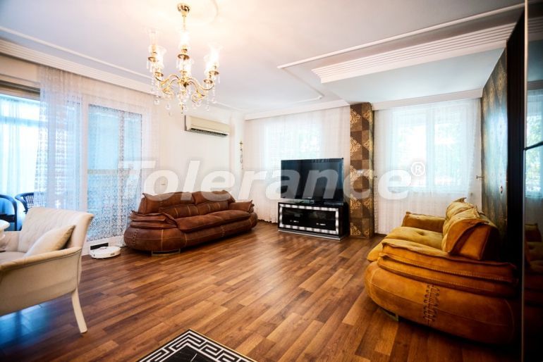 Квартира в Коньяалты, Анталия с бассейном: купить недвижимость в Турции - 126660