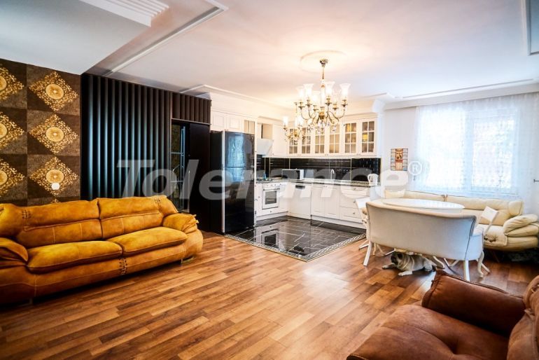 Квартира в Коньяалты, Анталия с бассейном: купить недвижимость в Турции - 126662