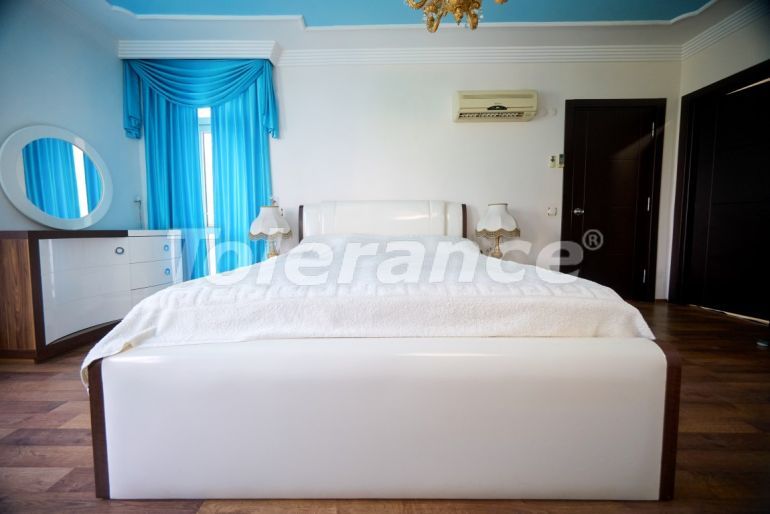 Квартира в Коньяалты, Анталия с бассейном: купить недвижимость в Турции - 126690