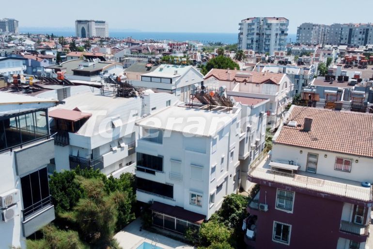 Квартира в Коньяалты, Анталия с бассейном: купить недвижимость в Турции - 126698