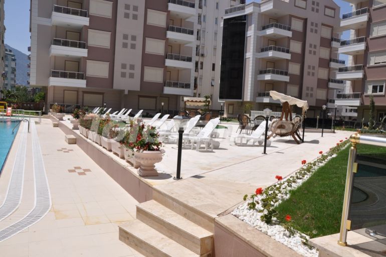 Квартира в Коньяалты, Анталия с бассейном: купить недвижимость в Турции - 128637