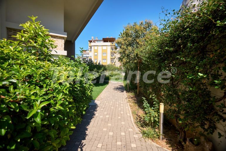 Квартира в Коньяалты, Анталия с бассейном: купить недвижимость в Турции - 130151