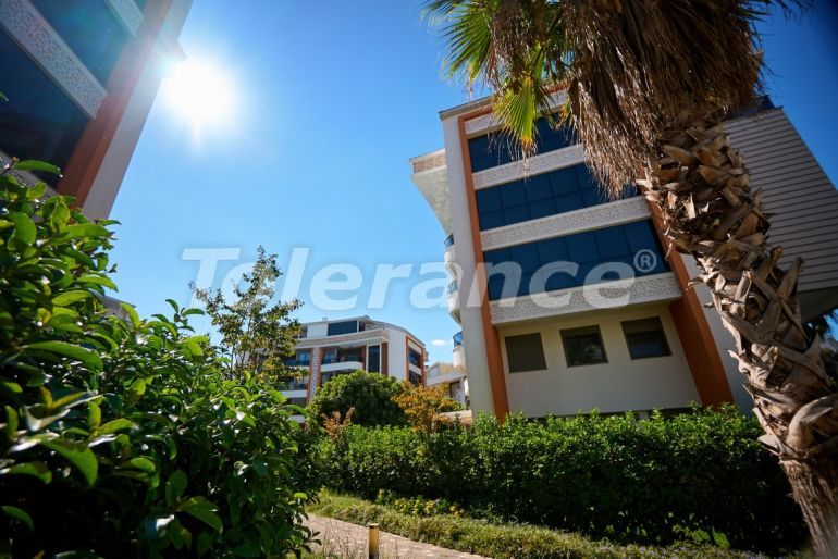 Квартира в Коньяалты, Анталия с бассейном: купить недвижимость в Турции - 130152