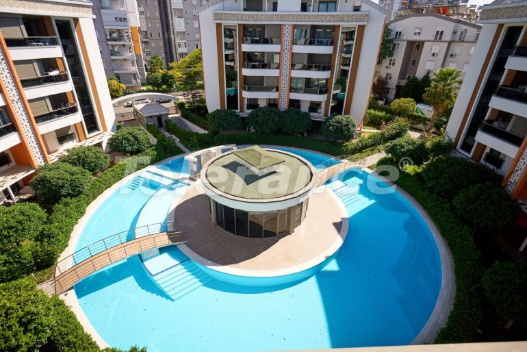 Квартира в Коньяалты, Анталия с бассейном: купить недвижимость в Турции - 130180