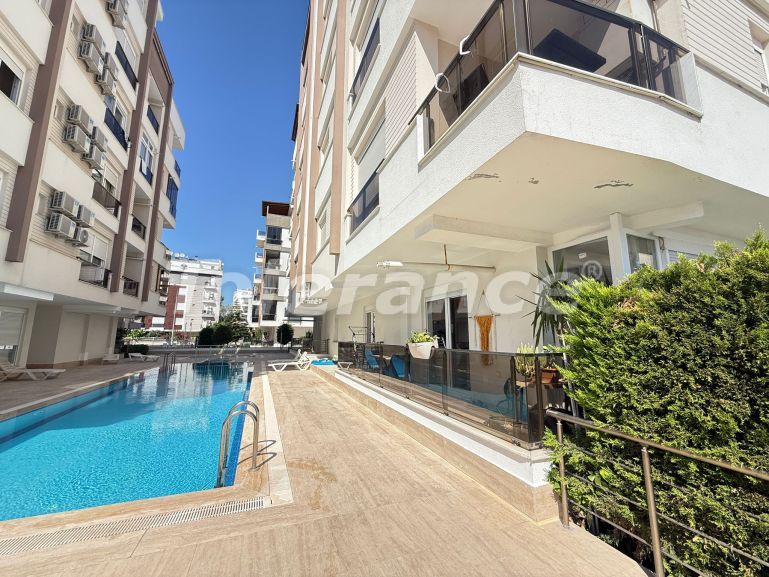 Квартира в Коньяалты, Анталия с бассейном: купить недвижимость в Турции - 131240