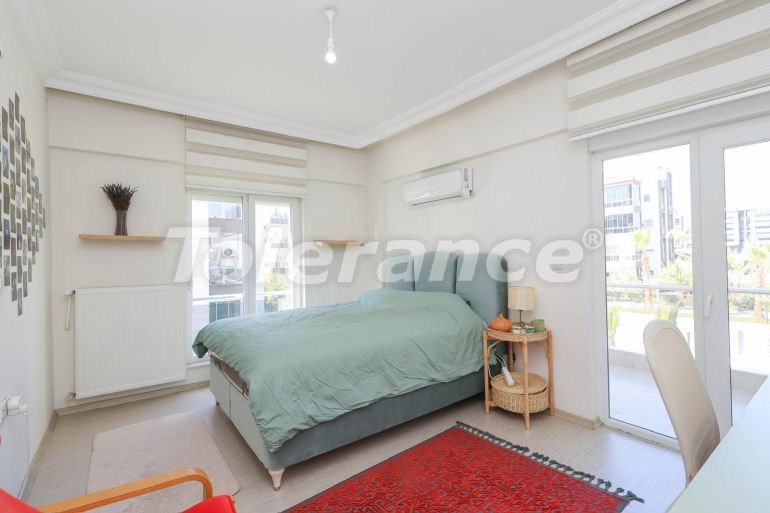 Квартира в Коньяалты, Анталия с бассейном: купить недвижимость в Турции - 131633