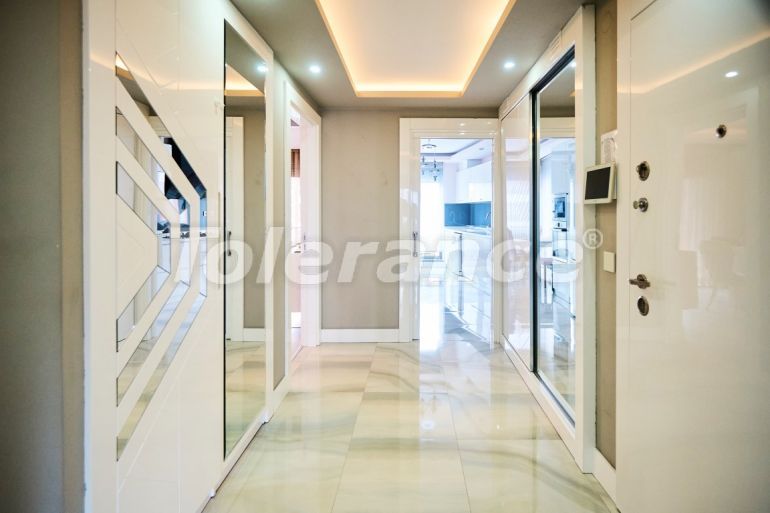 Квартира в Коньяалты, Анталия с бассейном: купить недвижимость в Турции - 132418