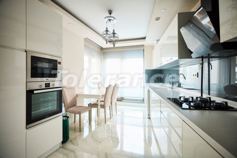 Квартира в Коньяалты, Анталия с бассейном: купить недвижимость в Турции - 132420