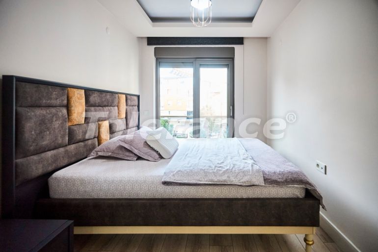 Квартира в Коньяалты, Анталия с бассейном: купить недвижимость в Турции - 132432