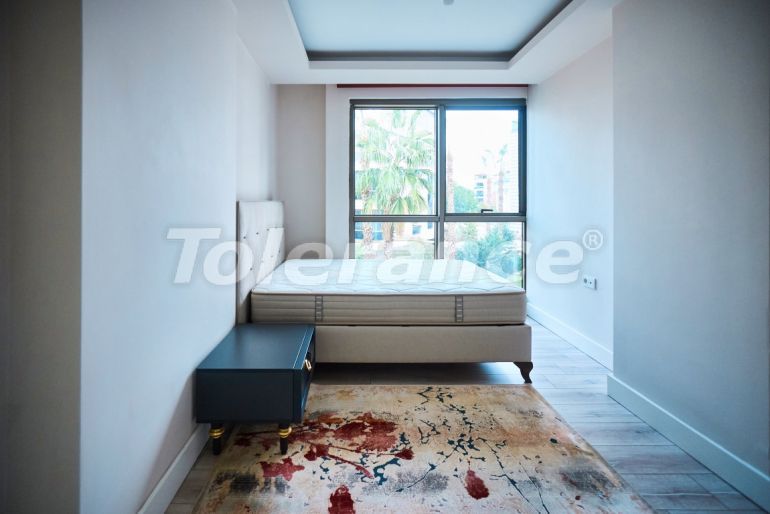 Квартира в Коньяалты, Анталия с бассейном: купить недвижимость в Турции - 132439