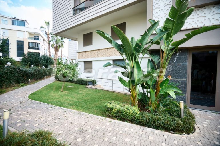 Квартира в Коньяалты, Анталия с бассейном: купить недвижимость в Турции - 132454