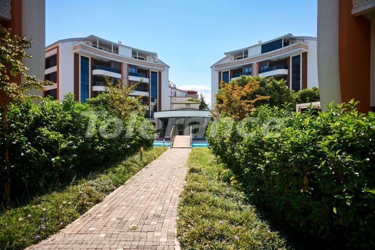 Квартира в Коньяалты, Анталия с бассейном: купить недвижимость в Турции - 132459