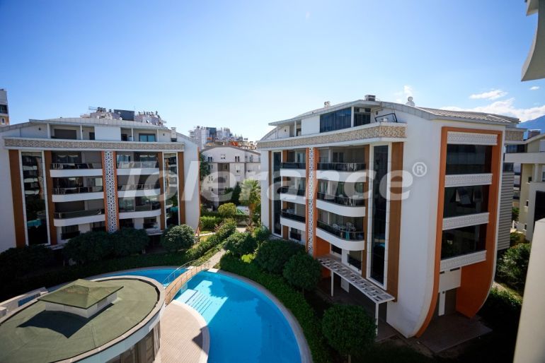 Квартира в Коньяалты, Анталия с бассейном: купить недвижимость в Турции - 132461