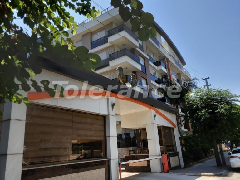 Квартира в Коньяалты, Анталия с бассейном: купить недвижимость в Турции - 134249