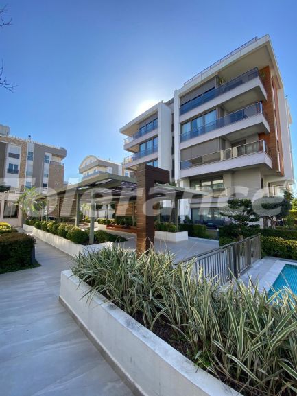 Квартира в Коньяалты, Анталия с бассейном: купить недвижимость в Турции - 135344