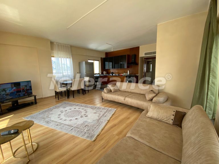 Квартира в Коньяалты, Анталия с бассейном: купить недвижимость в Турции - 135492