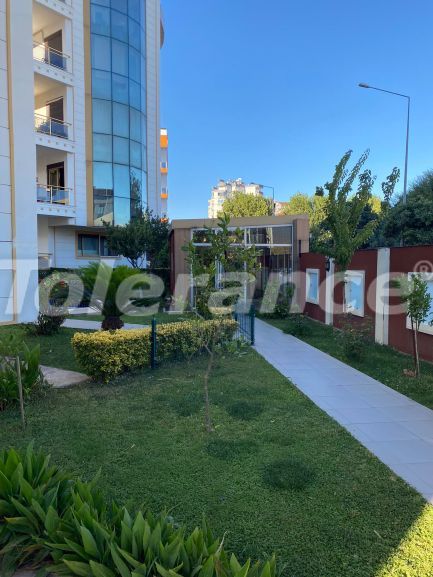 Квартира в Коньяалты, Анталия с бассейном: купить недвижимость в Турции - 135508