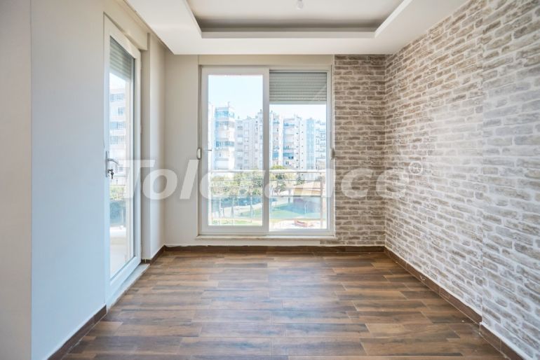 Квартира в Коньяалты, Анталия с бассейном: купить недвижимость в Турции - 137814