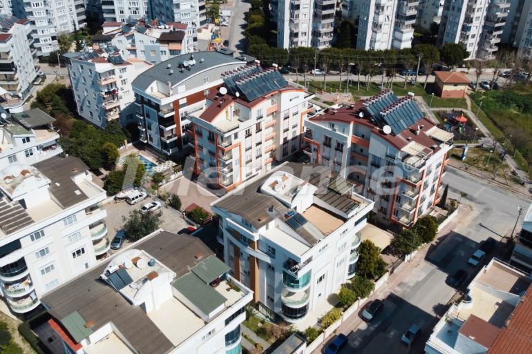 Квартира в Коньяалты, Анталия с бассейном: купить недвижимость в Турции - 137828