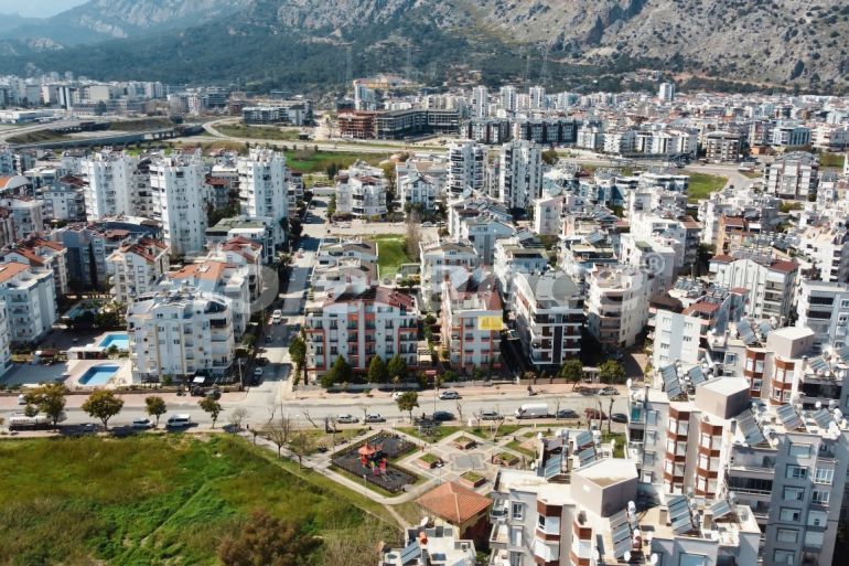 Квартира в Коньяалты, Анталия с бассейном: купить недвижимость в Турции - 137834