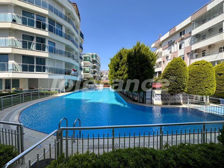 Квартира в Коньяалты, Анталия с бассейном: купить недвижимость в Турции - 138542