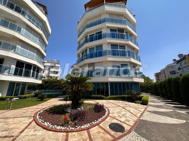 Квартира в Коньяалты, Анталия с бассейном: купить недвижимость в Турции - 138544