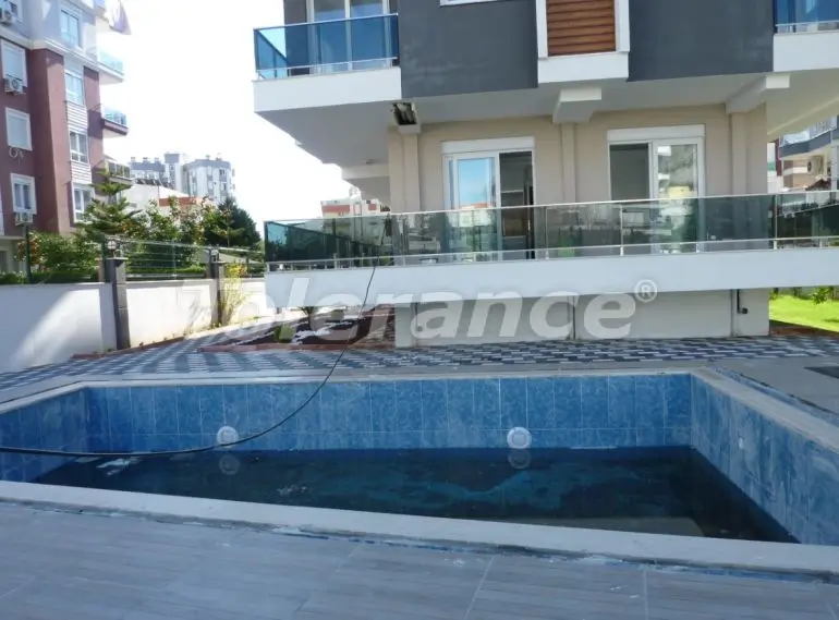 Квартира в Коньяалты, Анталия с бассейном: купить недвижимость в Турции - 23081