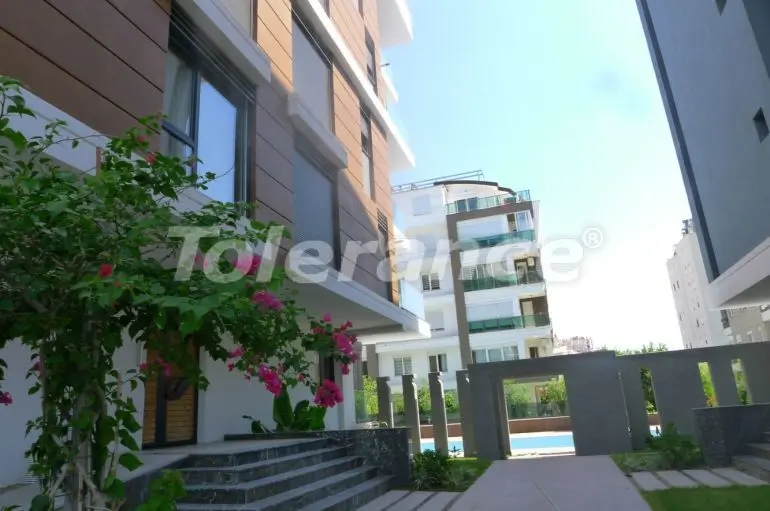 Квартира в Коньяалты, Анталия с бассейном: купить недвижимость в Турции - 29965