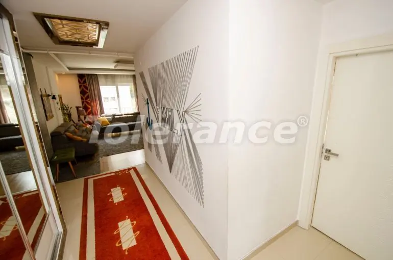 Квартира в Коньяалты, Анталия с бассейном: купить недвижимость в Турции - 35556