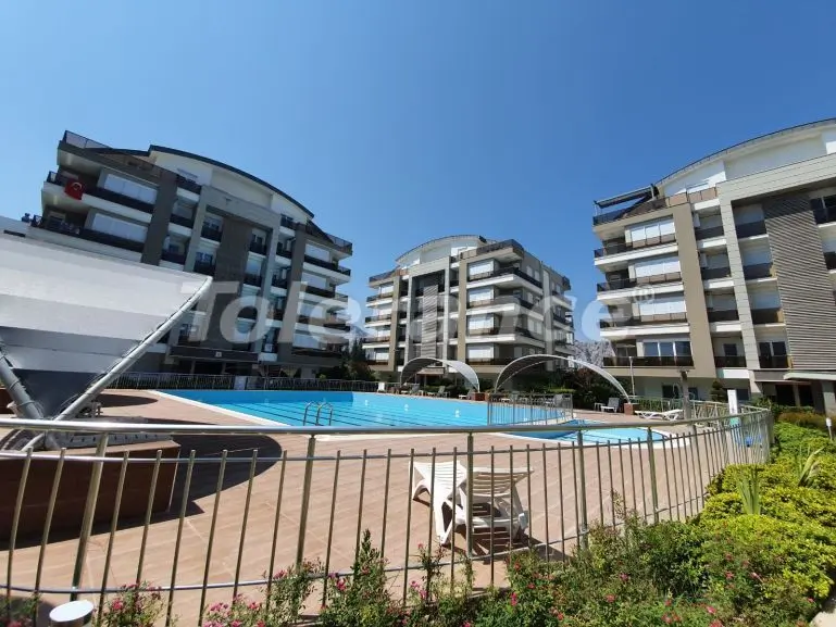 Квартира в Коньяалты, Анталия с бассейном: купить недвижимость в Турции - 36319