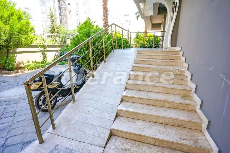 Квартира в Коньяалты, Анталия с бассейном: купить недвижимость в Турции - 40462