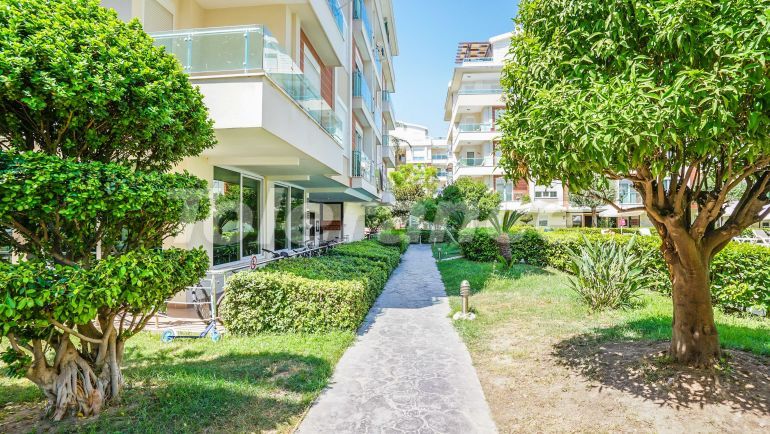 Квартира в Коньяалты, Анталия с бассейном: купить недвижимость в Турции - 41885