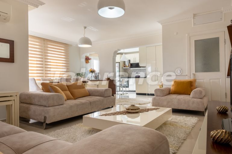 Квартира в Коньяалты, Анталия с бассейном: купить недвижимость в Турции - 42580