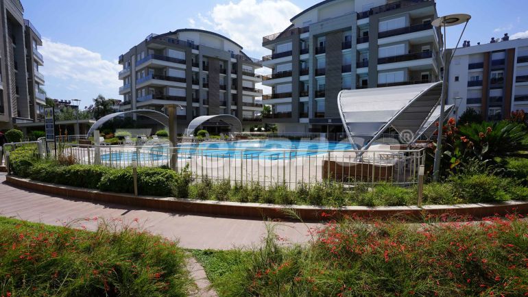 Квартира в Коньяалты, Анталия с бассейном: купить недвижимость в Турции - 44393