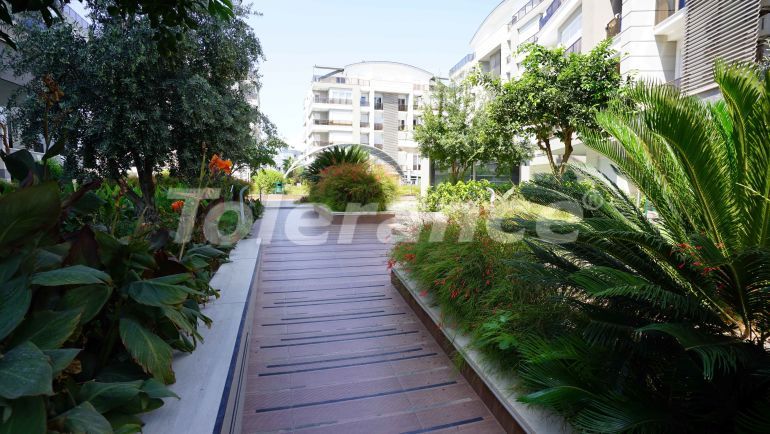 Квартира в Коньяалты, Анталия с бассейном: купить недвижимость в Турции - 44403